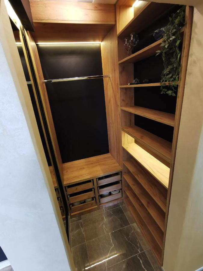Brend New Luxurious Apartment In Downtown With Free Parking Novi Sad Eksteriør bilde