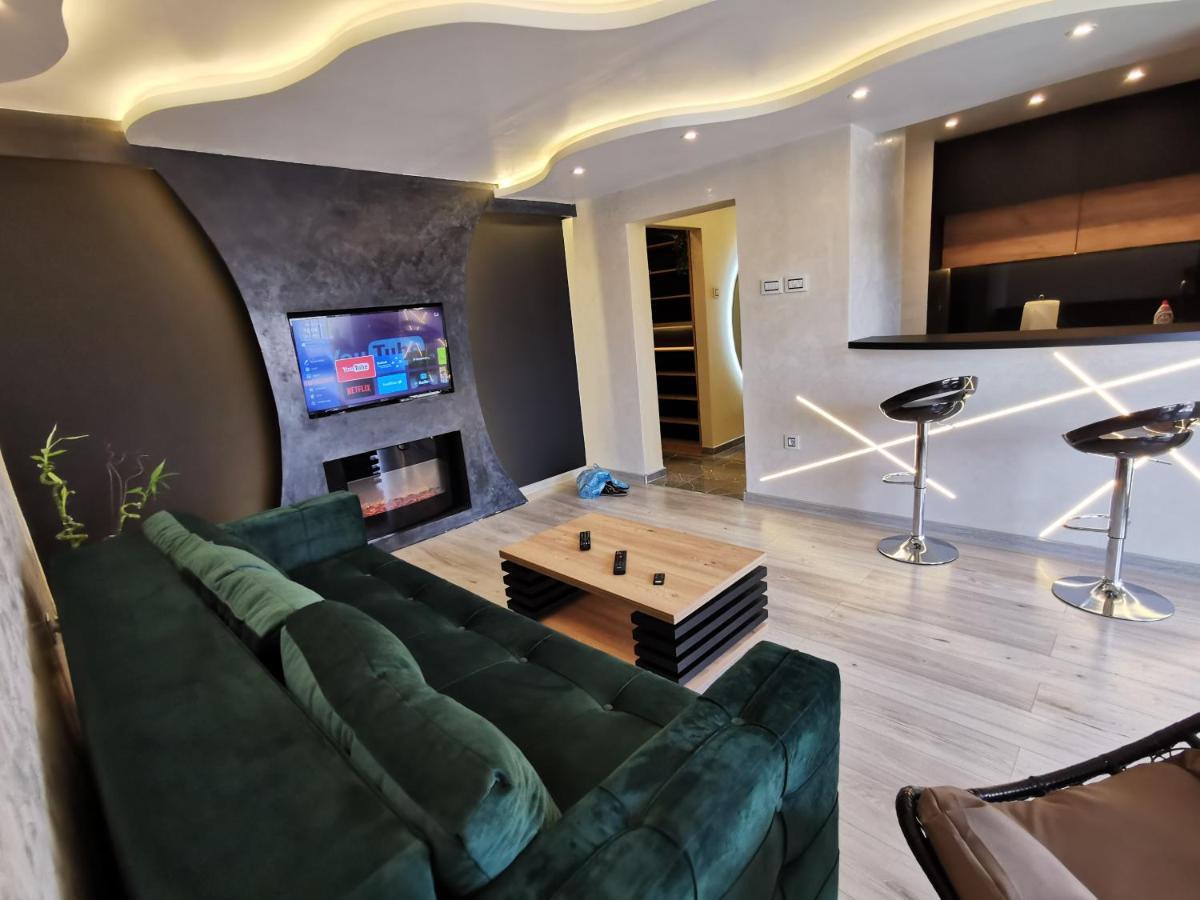 Brend New Luxurious Apartment In Downtown With Free Parking Novi Sad Eksteriør bilde