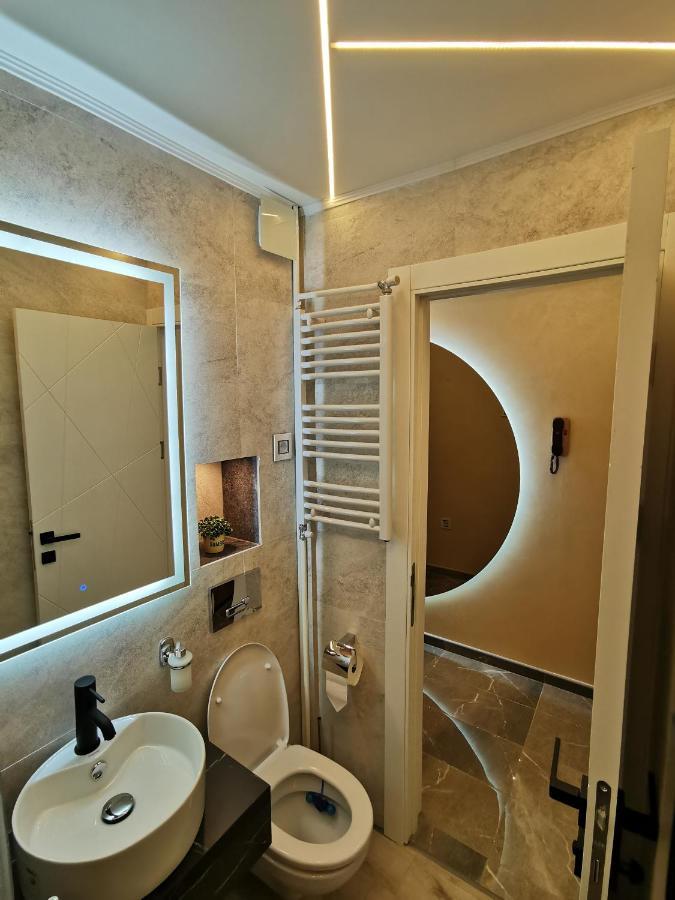 Brend New Luxurious Apartment In Downtown With Free Parking Novi Sad Eksteriør bilde