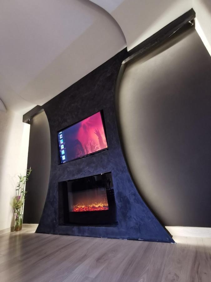 Brend New Luxurious Apartment In Downtown With Free Parking Novi Sad Eksteriør bilde