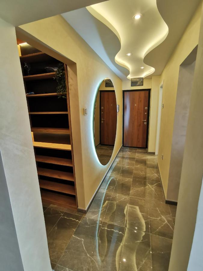 Brend New Luxurious Apartment In Downtown With Free Parking Novi Sad Eksteriør bilde