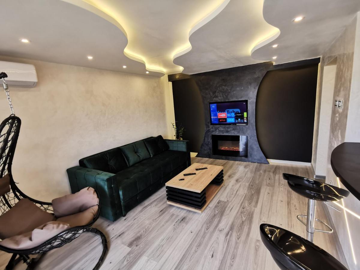 Brend New Luxurious Apartment In Downtown With Free Parking Novi Sad Eksteriør bilde